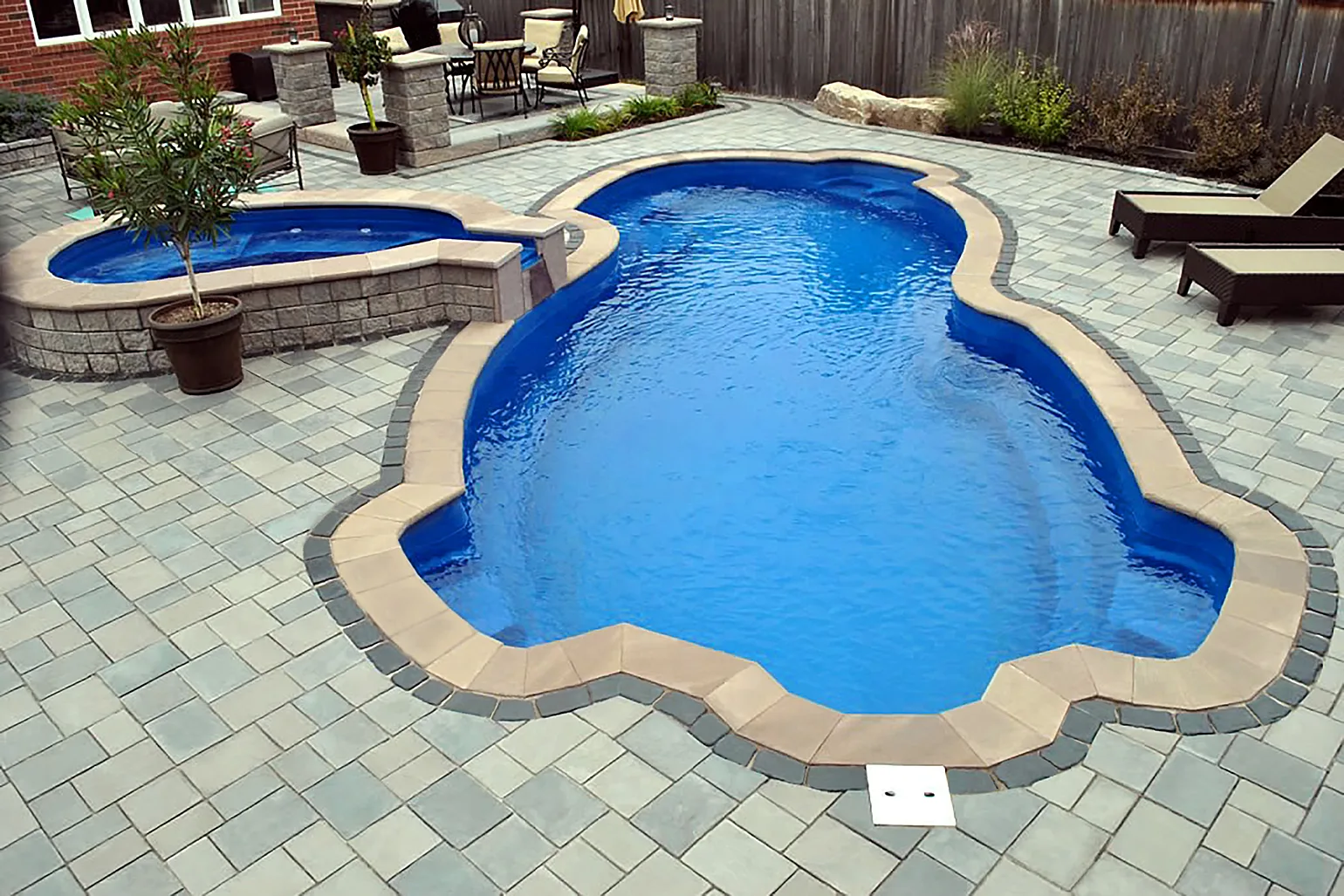 DOLPHIN Wasaga Pacific 14x32 York Spa 003 low